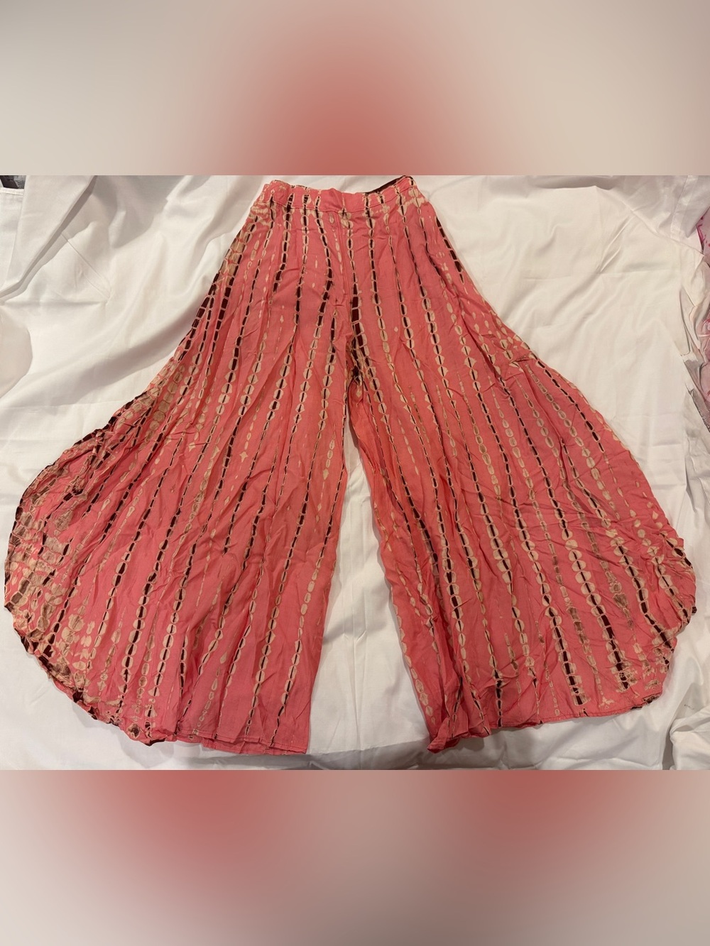 Women’s Coral Wide-Leg Patterned Pants